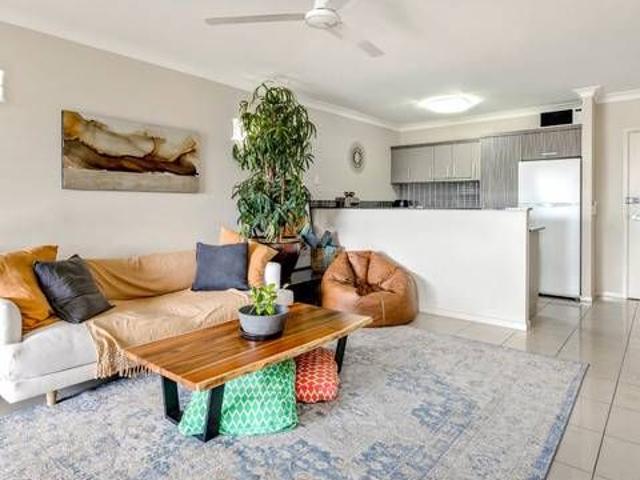 1134/37 41 Mann Street, Westcourt