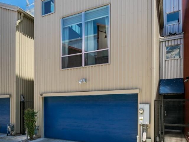 1134 East Carson Ave, 2 beds, 2 full baths