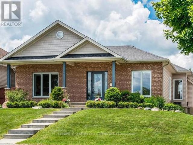 1134 Stittsville Main Street, Ottawa, ON, K2S 0B9 house for sale | Listing ID X13716 | Royal LePage