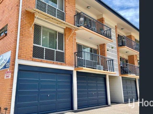 1/135 Mitchell Street, North Ward