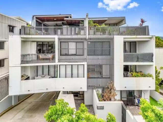 11/35 Clarence Road, INDOOROOPILLY, QLD 4068 Unit for Rent