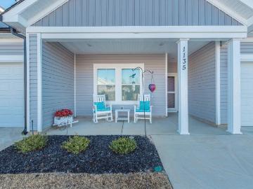 1135 Clareton Drive # 5c