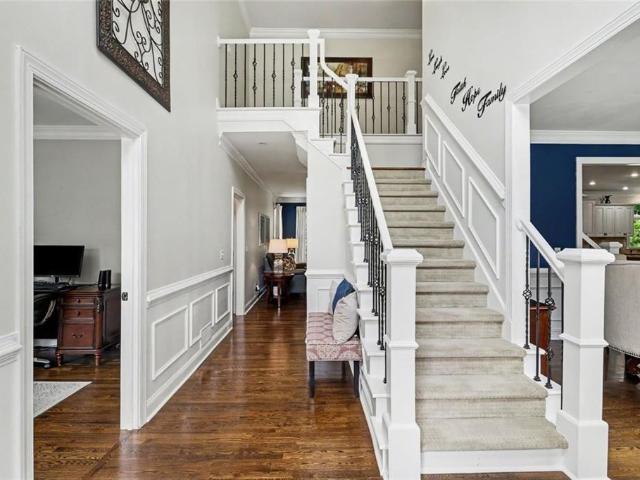 1135 Jennifer Oaks Drive