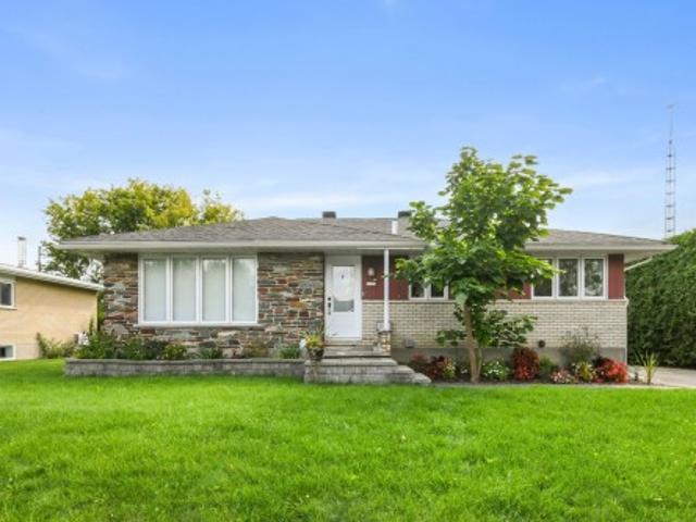 1135 Rue Gascon, Chambly, QC, J3L 2T8 house for sale | Listing ID 25516 | Royal LePage