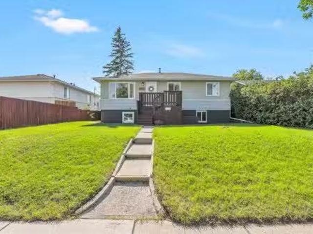 1135 39 Street Se, Calgary, AB, T2A 1H4 house for sale List.