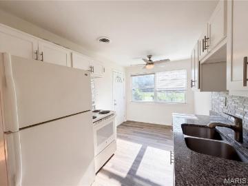 1136 Burch Ln, St. Louis, MO 63130 | MLS #26023