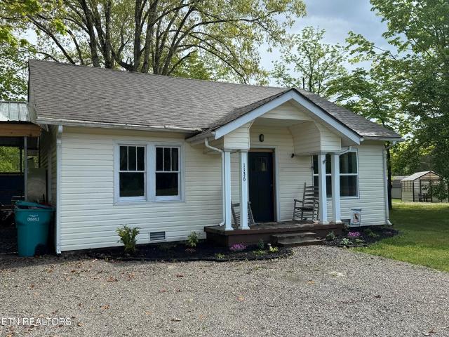 1136 E Highway 70