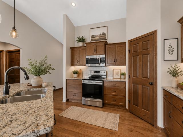 1136 Lanigan Way SW
