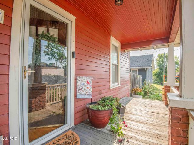 1137 Overton Place