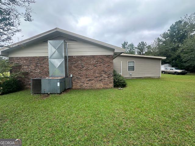 1137 Windsor Drive