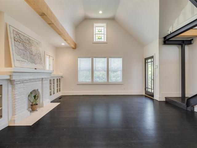 1138 NW 40th Street
