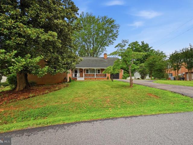 1138 Oaklawn Drive