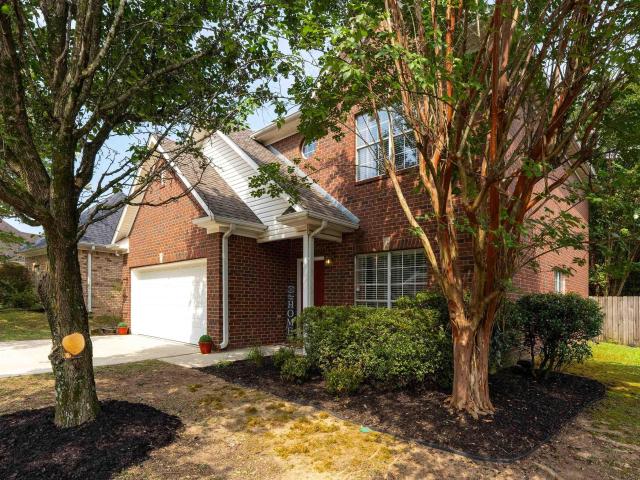 1138 Castlemaine Drive