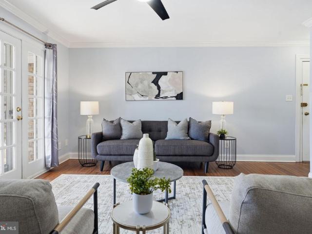 1138 S Washington Street # 204