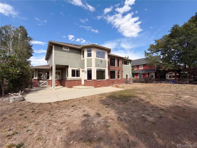 1138 Wyndemere Circle