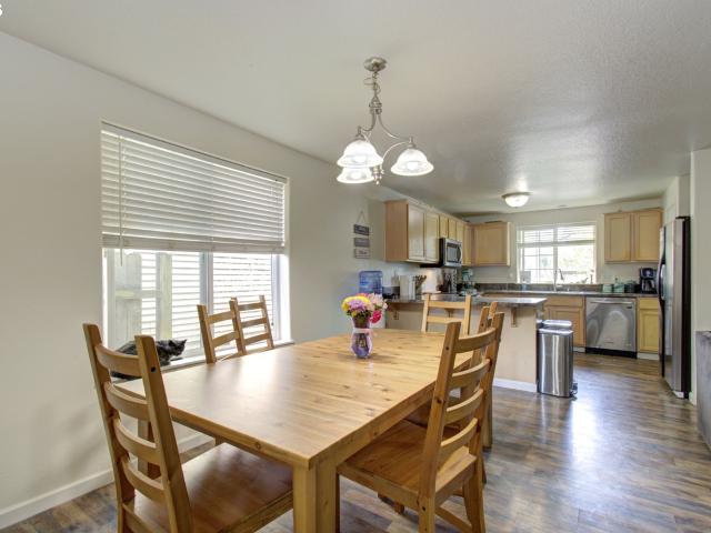 1138 W 29TH ST