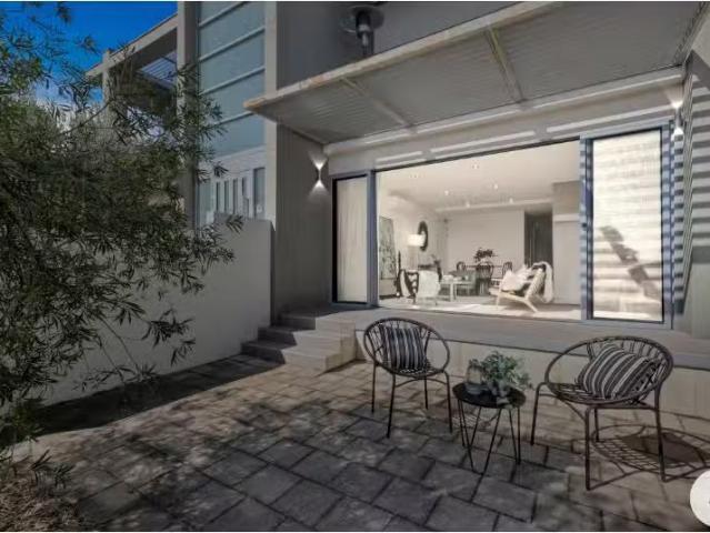1/139 Blamey Cres, CAMPBELL Apartment for rent Listed by Alis.