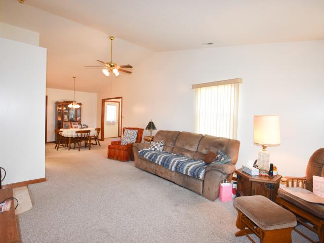 1139 E Apple Blossom Lane