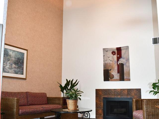11300 1st Avenue NE # 321