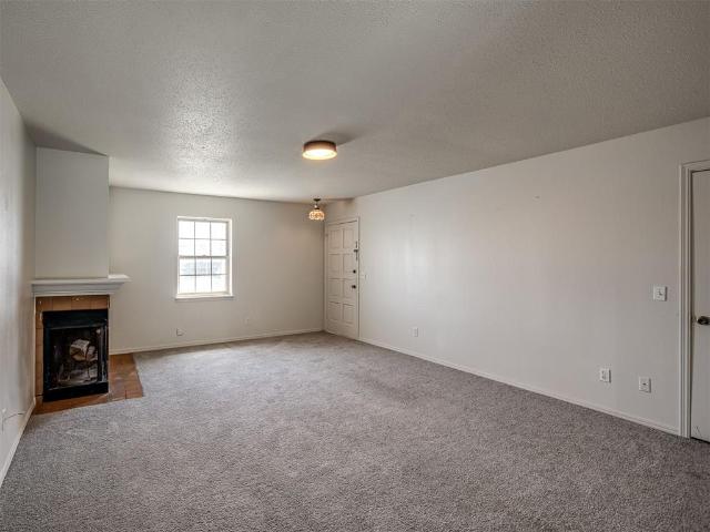 11301 N May Avenue # C
