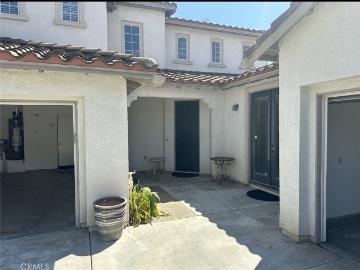 11306 Trailstone Ct, Riverside, CA 92505 | MLS #IV26013