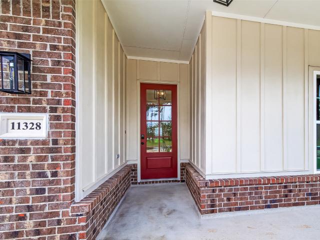 11306 Iron Horse Street