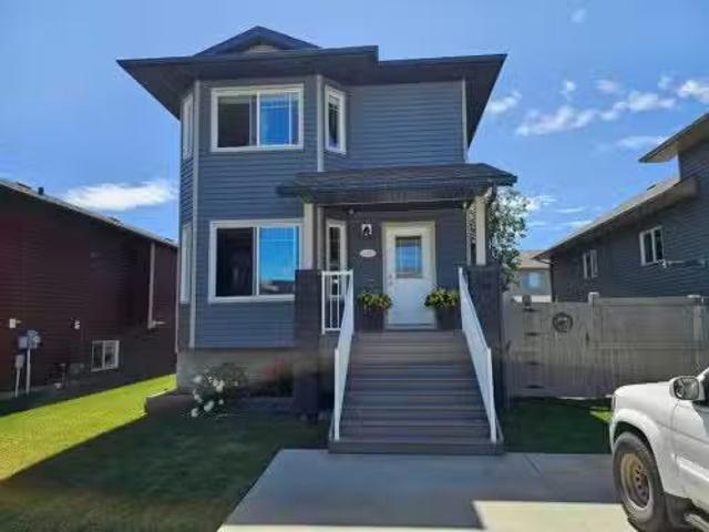 11309 105A Avenue, Grande Prairie, AB, T8V 4A7 house for sal.
