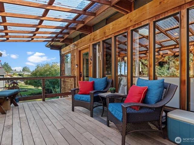 1130 Queets Dr, Fox Island, WA 98333 | MLS #2500
