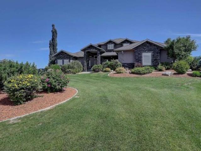 1130 Redlow Drive, Beaverlodge, AB, T0H 0C0 house for sale | Listing ID A2324 | Royal LePage