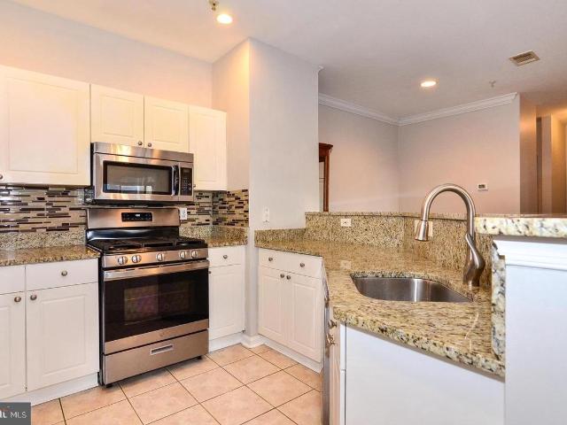 11317 Aristotle Dr, Unit 3310, Fairfax, VA 22030 | MLS #VAFX2303
