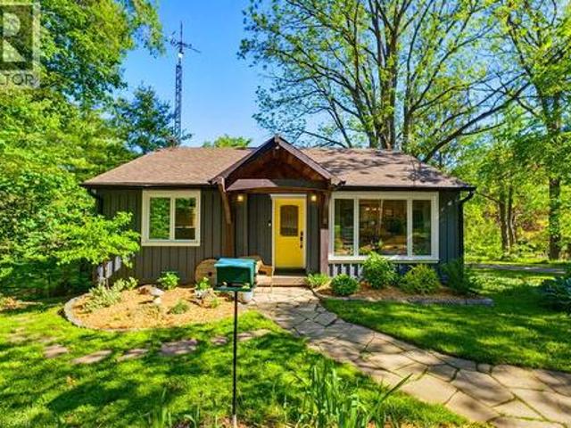 1131 Old Governor'S Road, Dundas, ON, L9H 5E3 house for sale | Listing ID 40851 | Royal LePage