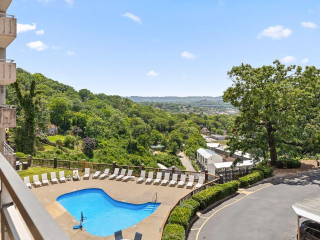1131 Stringers Ridge Road
