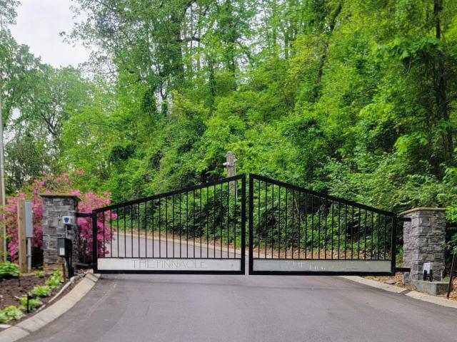 1131 Stringers Ridge Road