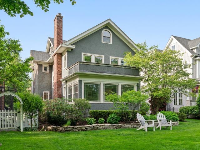 1132 Ashland Avenue