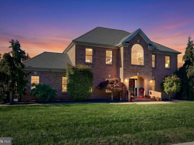 1132 Hogans Cv, York, PA 17404