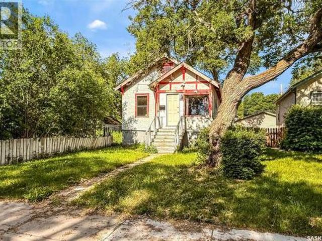 1132 Queen Street, Regina, SK, S4T 4B2 house for sale | Listing ID SK039934 | Royal LePage