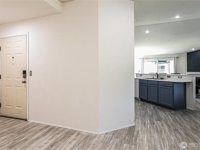 1132 th Avenue SE # B304