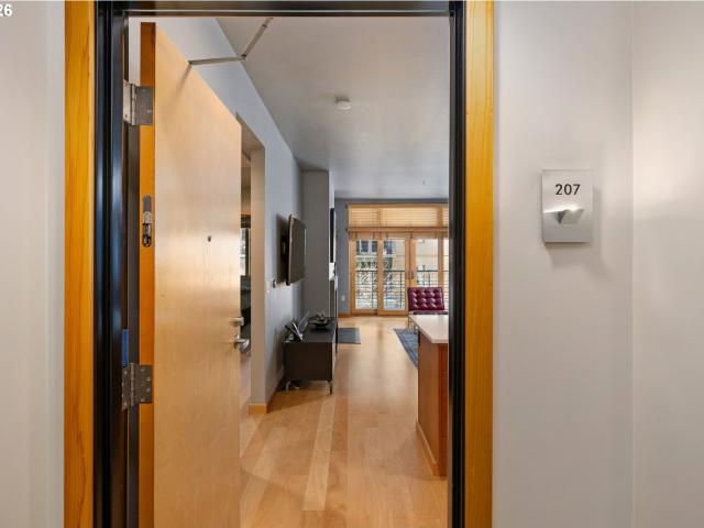 1133 NW 11th Ave, Unit 207, Portland, OR 97209 | MLS #625227