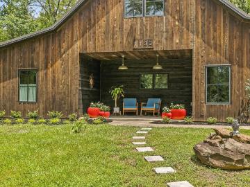 1133 Old Section Road