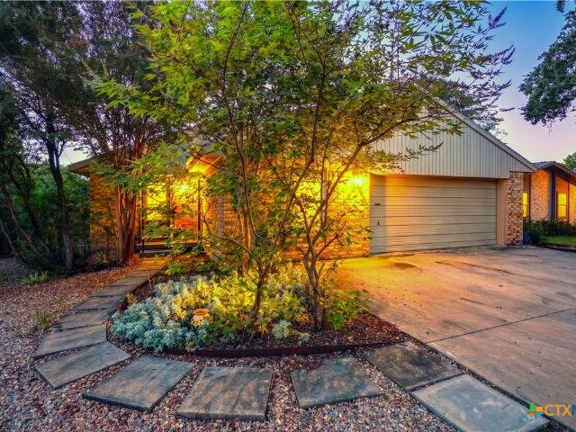 1133 Fox Run Circle