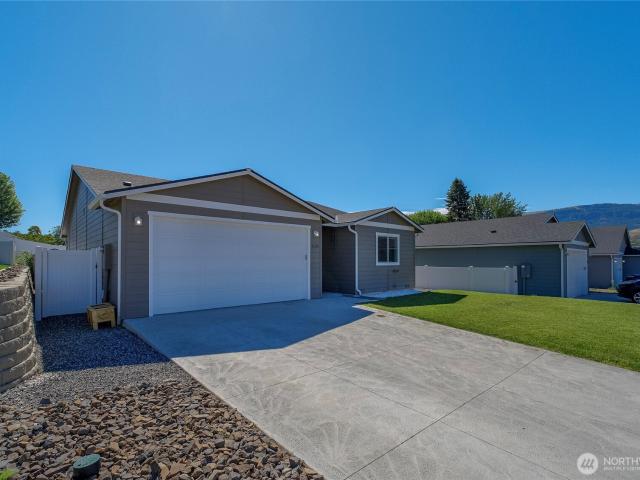 1133 S New Oak Lane