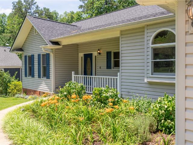 113 Cane Creek Harbor Road