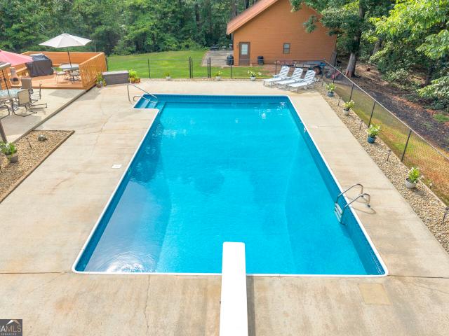 113 Cherokee Hills Lane
