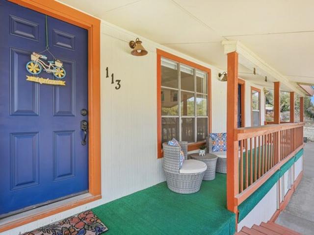 113 Creekview Dr