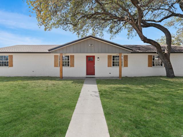 113 Crestline Dr, Pleasanton, TX 78064 | MLS #1947