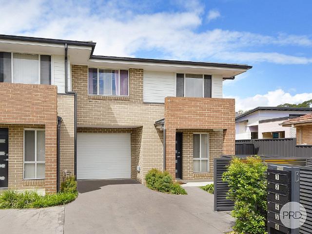 1/13 Algie Cres, Kingswood NSW 2747