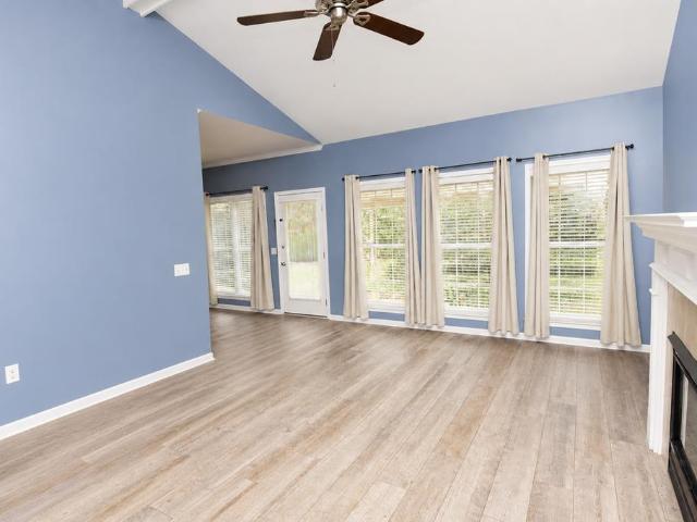 113 Arcadia Dr