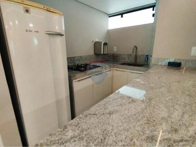 113 Área Útil Apartamento Alugar, 3 Dormitórios localizado em Avenida Dezessete de Agosto, 500 Próximo ao Shopping Plaza Casa Forte, Recife, Pernambuco, 52060590 | Brasil
