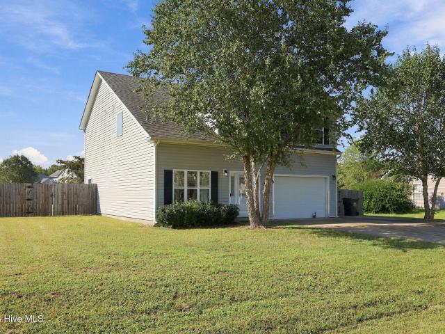 113 Bay Leaf Drive