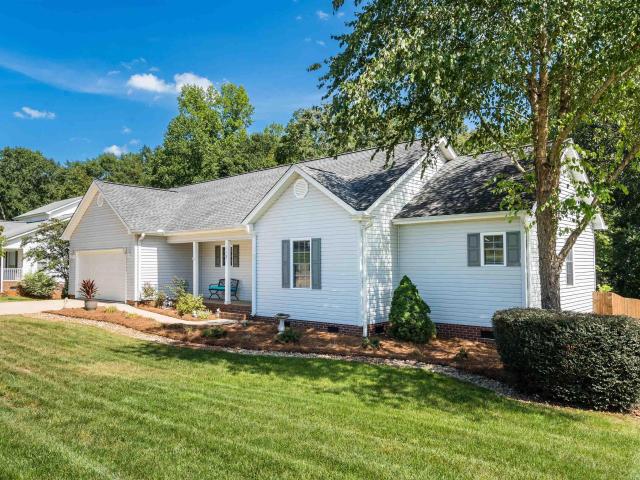 113 Brooke Lee Circle